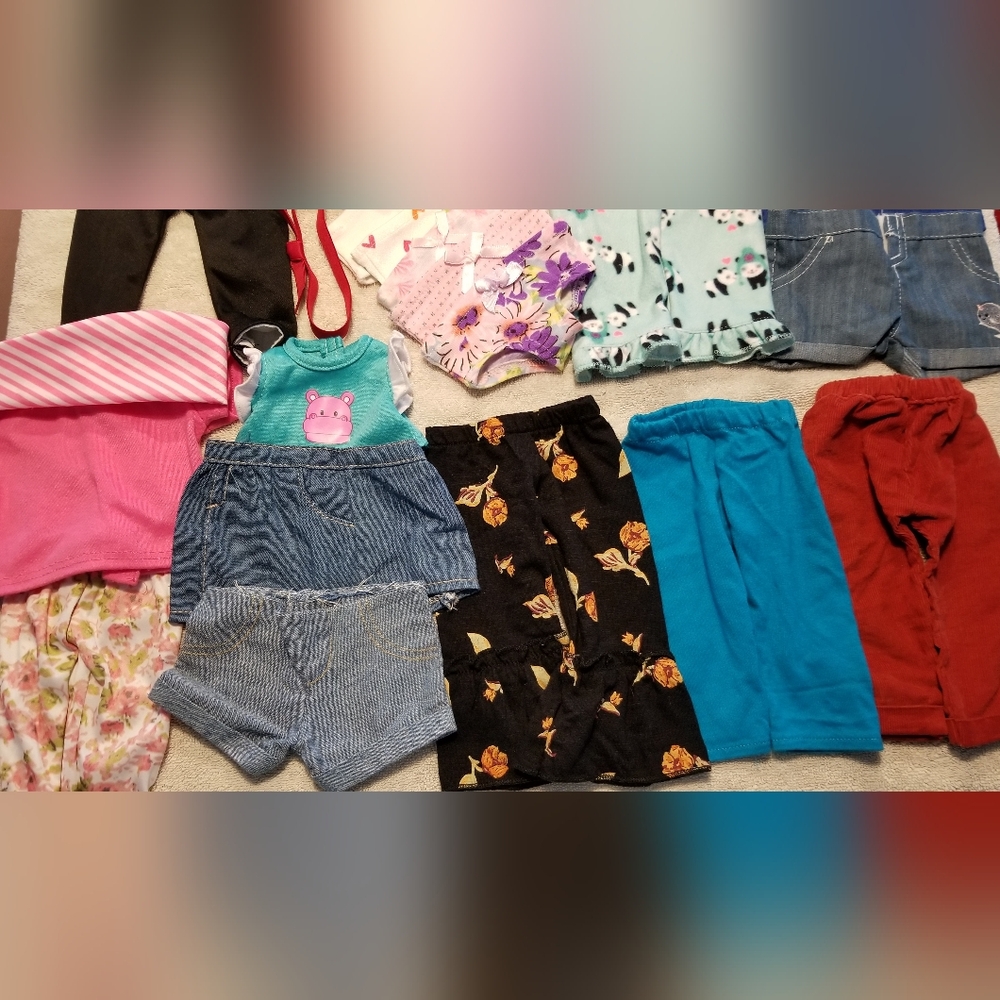 Lot Of 18" Doll Clothes And Shoes - Picture 3 of 6
